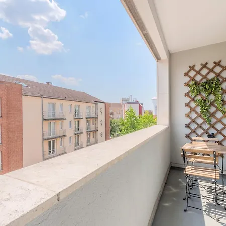 1 Bedroom With Balcony - Near Metro * Lille